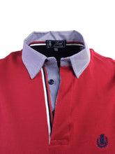 Carica l'immagine nel visualizzatore di Gallery, POLO Piquet Rossa collo a righe bianche e blu