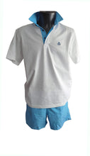 Carica l&#39;immagine nel visualizzatore di Gallery, Completo Mare Polo Piquet Uomo Bianco Collo Turchese Stampato con pantaloncino mare
