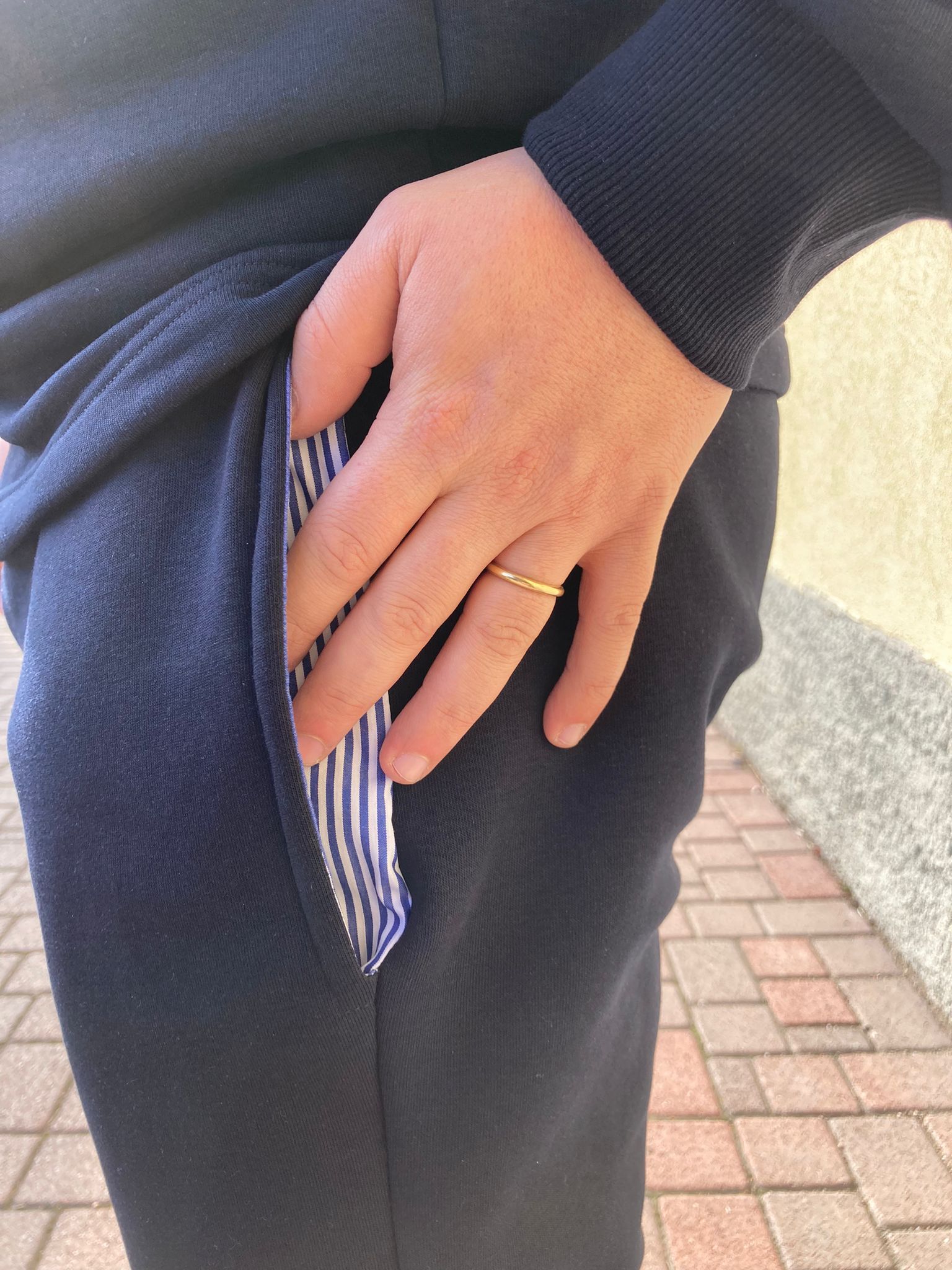COMPLETO FELPA COLLO IN CAMICIA E PANTALONE IN FELPA LOSA MADE IN ITALY